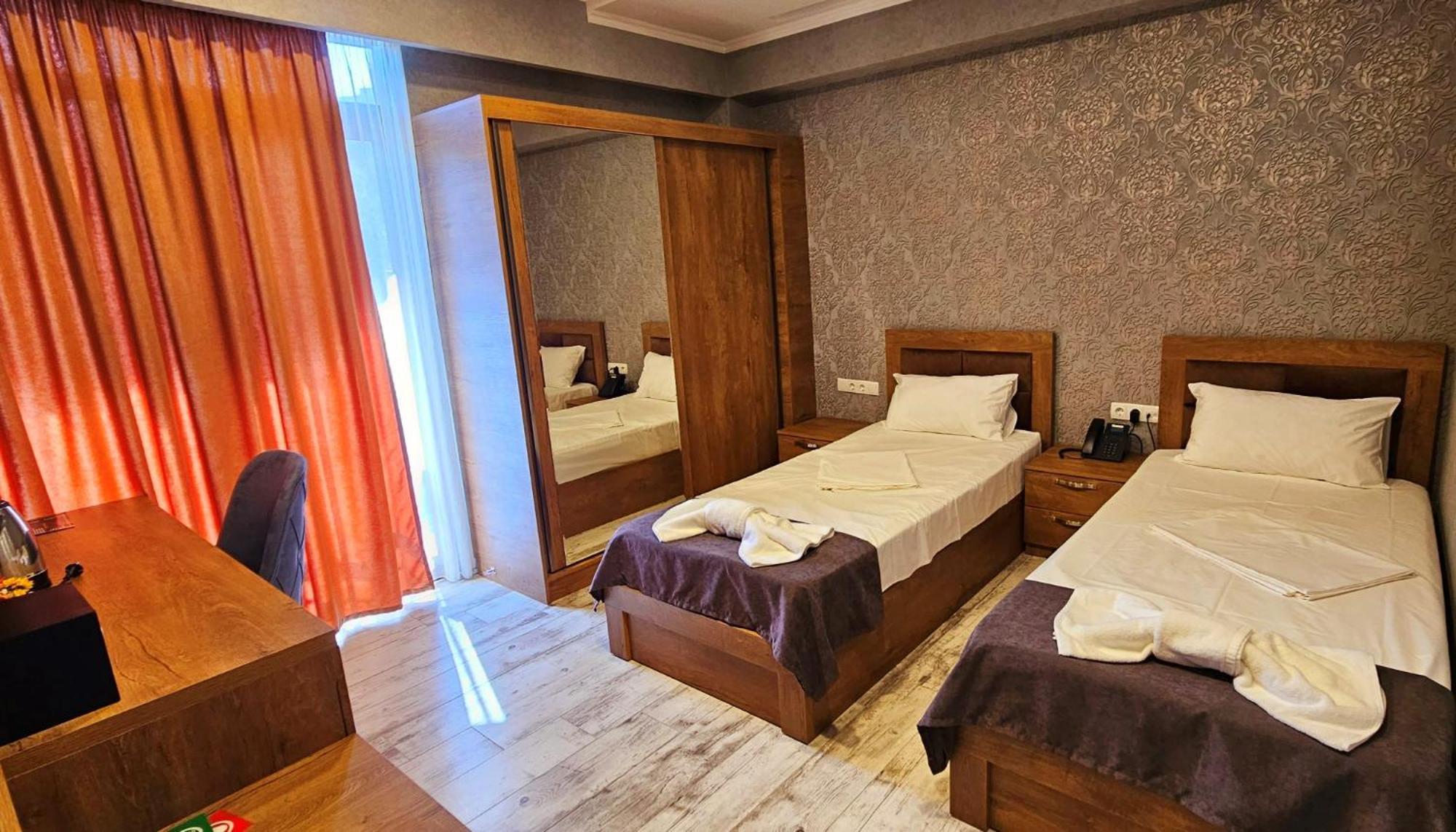 Sierra Hotel Tbilisi Luaran gambar